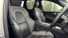 Volvo XC60 2.0 B4D Plus Dark 5dr AWD Geartronic Diesel Estate